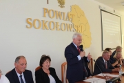 Wręczenie symbolicznych czeków samorządowcom z terenu powiatu łosickiego, siedleckiego i sokołowskiego w ramach Rządowego Programu „Polski Ład” PGR 25.07.2022 r.