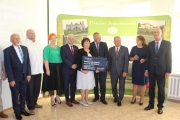 Wręczenie symbolicznych czeków samorządowcom z terenu powiatu łosickiego, siedleckiego i sokołowskiego w ramach Rządowego Programu „Polski Ład” PGR 25.07.2022 r.